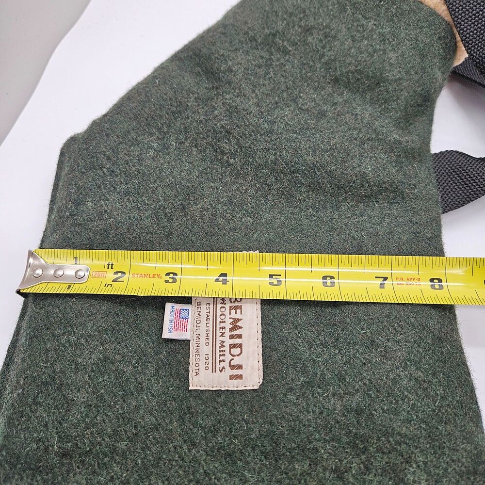 Bemidji Woolen Mills Hand Warmer W/Strap Clip Forest Green Wool Made in USA - Picture 4 of 9